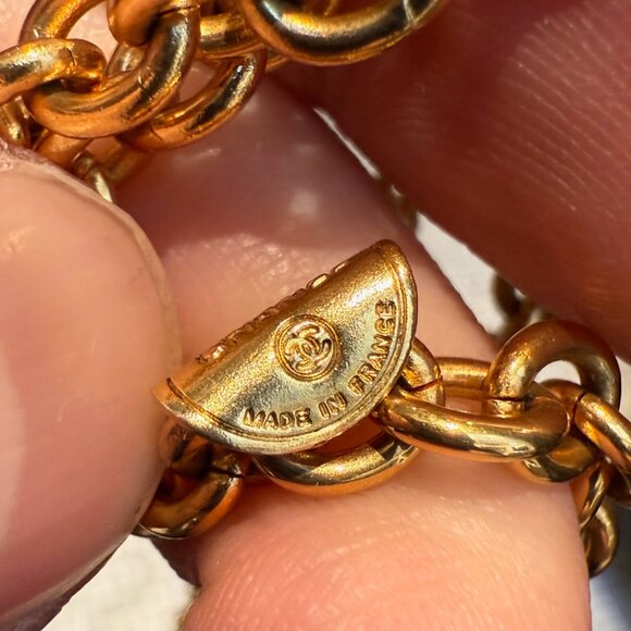 Chanel Vintage Gold Plated Bag Charm Triple Chains Necklace Belt - Picture 16 of 16